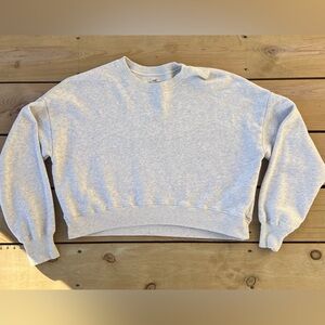 Hollister Light Gray Cropped Crewneck Sweater Size Small